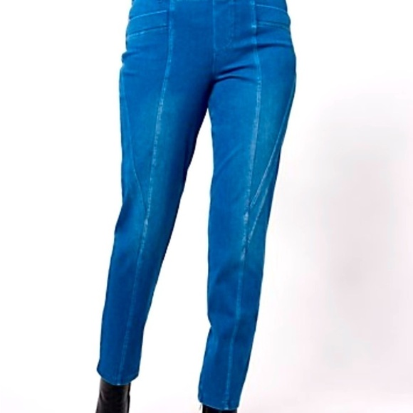 Women With Control NWT Jeans in‎ Midwash Blue with Shape Enhancement Size 12p - Picture 1 of 10